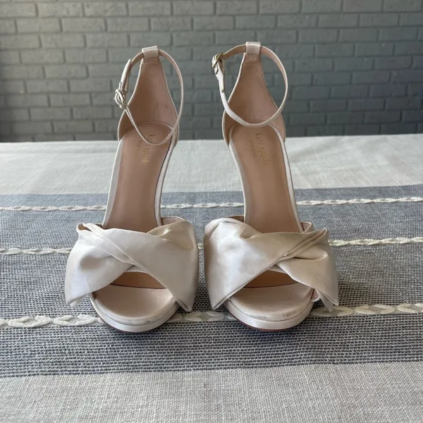 Kate Spade Bridal Bow Heeled Sandals Platform Ivory Satin Size 6 - Image 7