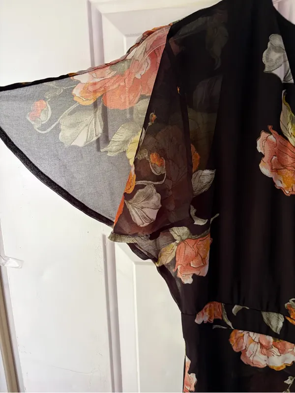 Luxology Floral Black flowy Maxi dress 10 Travel fall Wedding - Image 4
