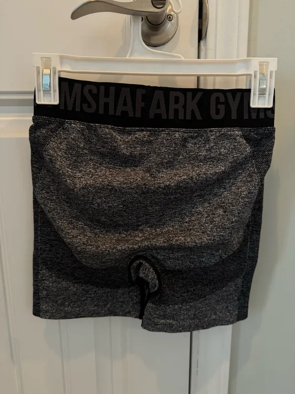Gymshark Shorts Biker - Image 2
