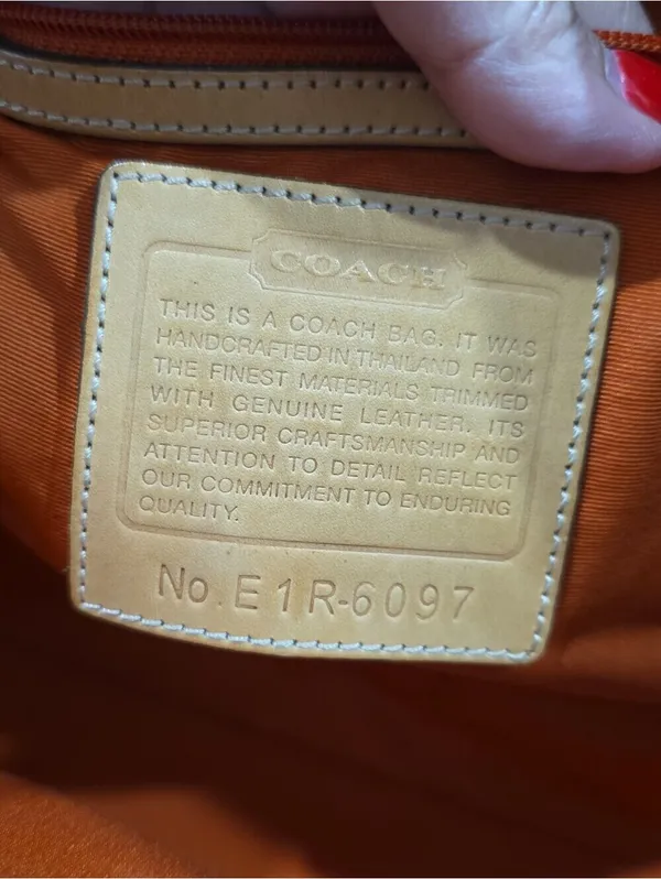 Authentic Coach Signature Tan Canvas Purse Handbag 6097 Mob Wife Vintage Tote - Image 3