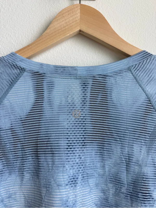 Lululemon Swiftly Tech Long Sleeve Tie Dye Thumbhole Top Blue Women's 10 - Image 7