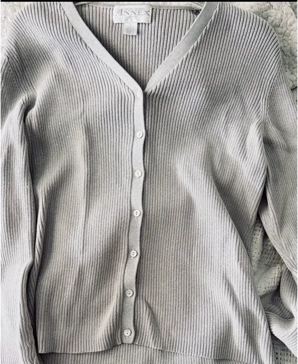 NWT casual corner annex shimmering light gray cardigan - Image 7