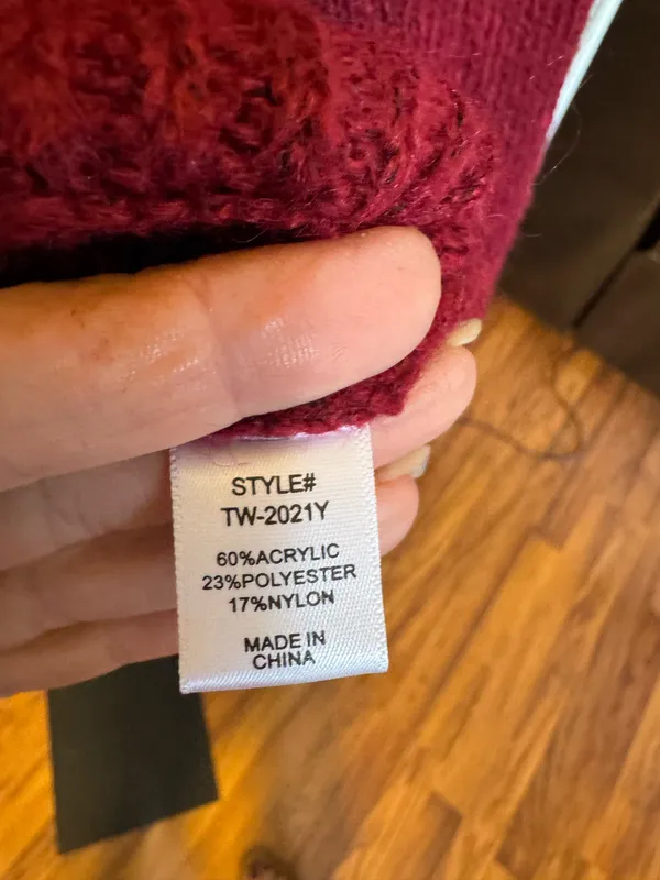 NWOT Zenana round neck sweater - Image 5