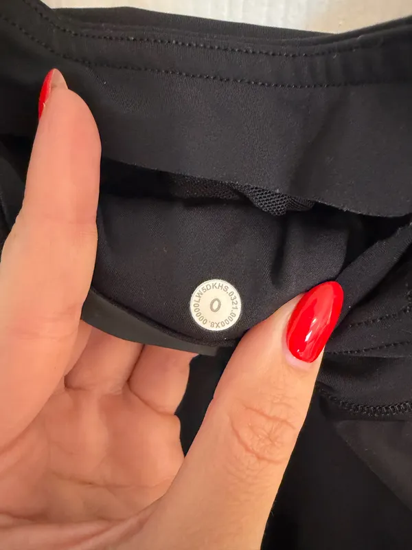 Lululemon Leggings 25" Black - Image 3