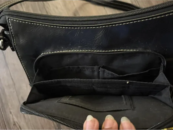 Y2K Black Leather Satchel Buckle Handbag - Image 3