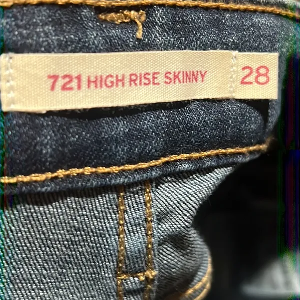 Levis 721 blue denim high rise shorts - Image 5