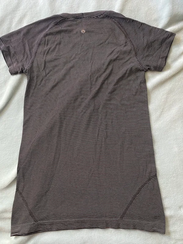 Lululemon Swiftly Tech Short Sleeve Shirt - Image 3