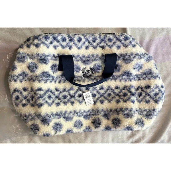 Victorias Secret Pink Sherpa Weekender Duffle‎ Fairisle Blue Nwt - Image 2