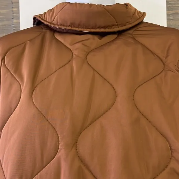 Isaac Mizrahi Quilted Barn Cognac Jacket- Small - Image 11