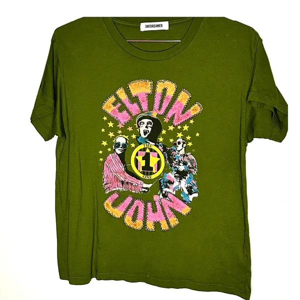 Daydreamer Elton John the One Solo Crewneck Graphic in Olive Green Tee Medium - Image 2