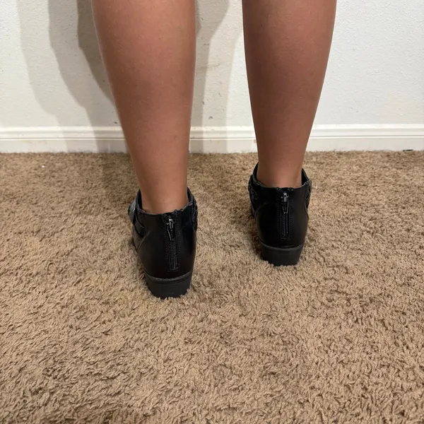 DV by Dolce Vita Black Western Ankle Booties Buckle Detail Sz 6.5 - Image 7