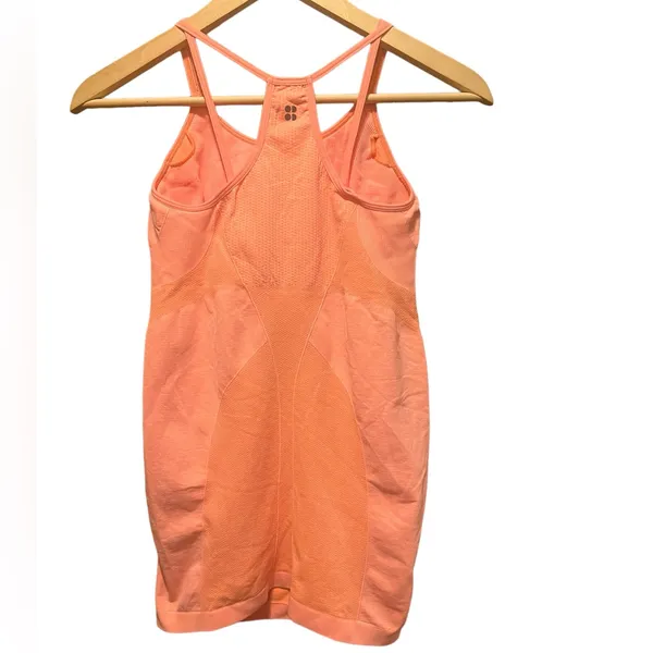 BuffBunny Peach Orange Seamless Tank Top Size Medium‎ - Image 4