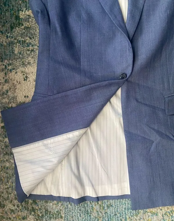 Banana Republic chambray wool blend tunic button down sleeveless vest, size 6 - Image 2