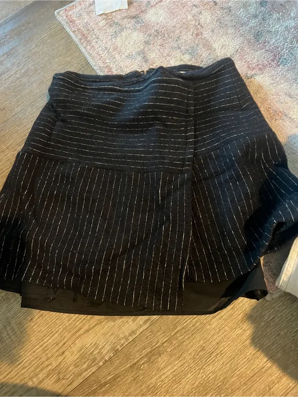 Alice + Olivia Black Pinstripe Tiered Peplum Skirt - Image 5
