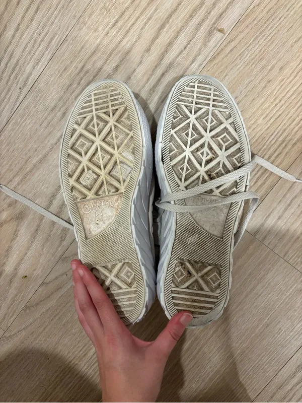 High top Converse Sneakers - Image 6