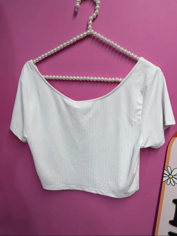 NWT Tiger Mist arti White Scoop-Neck Crop Top - Image 3