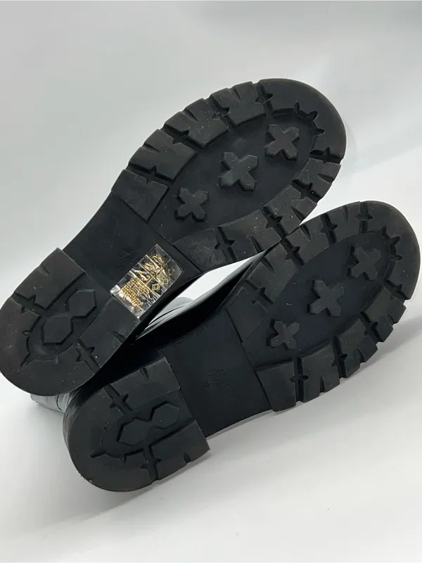 H&M Chunky Lug Rubber Sole Ankle Pull-On Black Boots-Size 39 EU / 8 US - Image 11