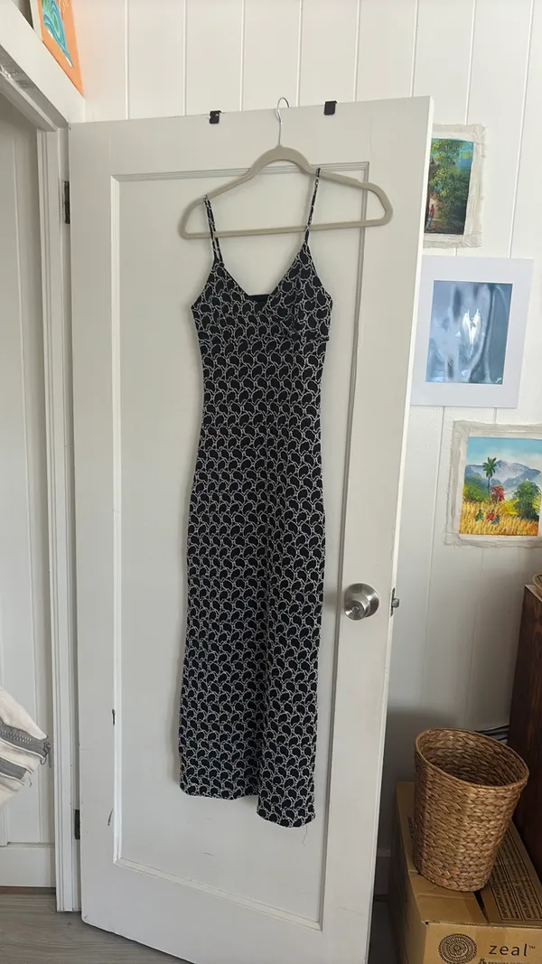 Black And White Textured Vintage Dress - Image 7