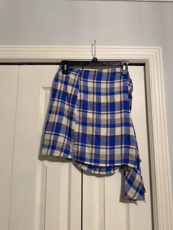 NWOT Vici Plaid Mini Skirt - Image 4