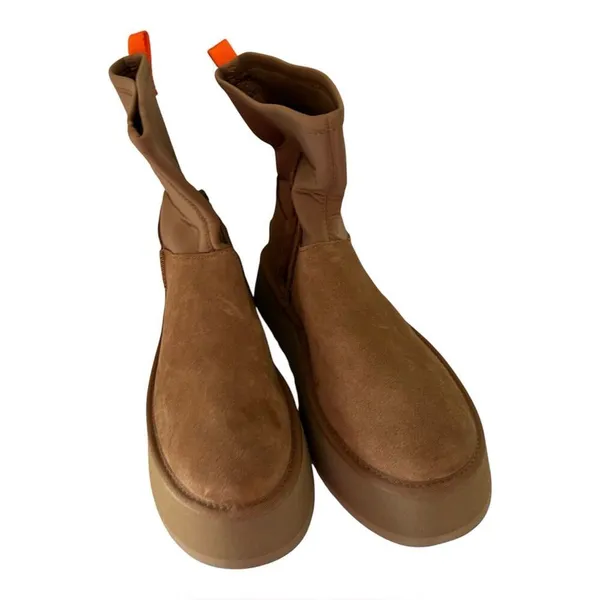 UGG Classic Dipper Platform Boot - Women's, Chestnut, size 10, NWT no box - Image 5