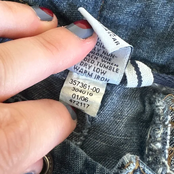 2006 Gap Denim Tie Waist Mini Shorts - Image 9