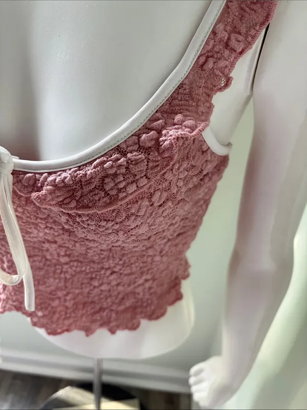 Edikted Pink Lace Tank Top Medium - Image 6