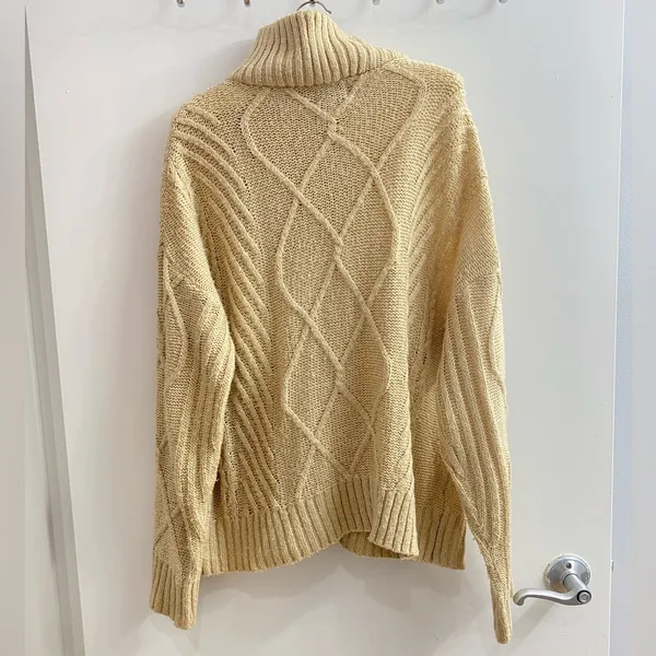 Jax Knit Sweater in Beige SNDYS - Image 4