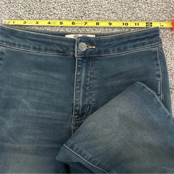 We The Free Dark Blue Flared Women’s Jeans - Image 3