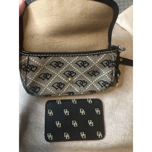 Dooney & Bourke Wristlet Small with Card Holder - Image 5