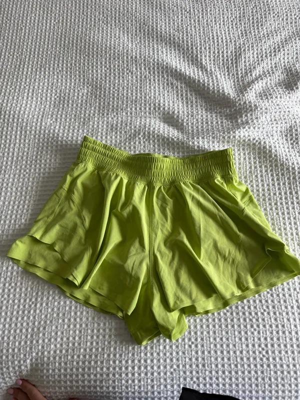 Lululemon Shake it Out Short 2.5” - Image 2