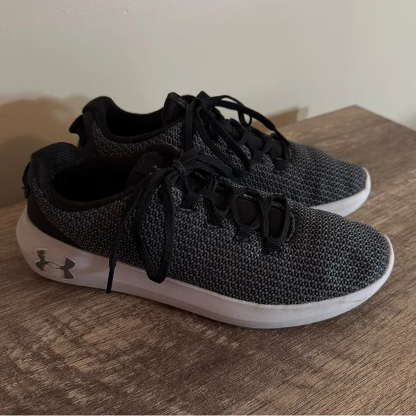 Under Armour Ripple Mesh Fly Knit Sneakers Women’s Size 9 Gray Black - Image 4
