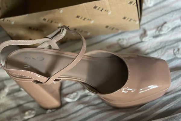 Nude Heels - Image 2
