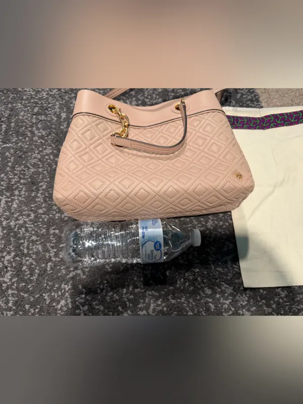 Tory Burch Quilted Taupe Tote Bag with Gold Hardware - Image 10