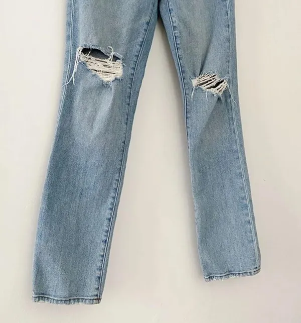 Favorite Daughter The Valentina Super High Rise Cigarette Ankle Jeans in Malibu - Image 10