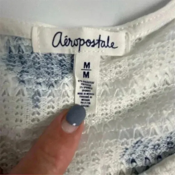 Aeropostale Women's M White Blue‎ Heart  Pullover Sweater Solid Pattern - Image 4