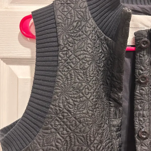 Anthropologie Quilted Button Front Vest Black Ribbed Collar Sleeves Womens‎ L - Image 2