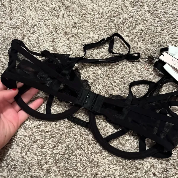 Bluebella Victoria’s Secret NWT Women's Black Bra 34DD - Image 4