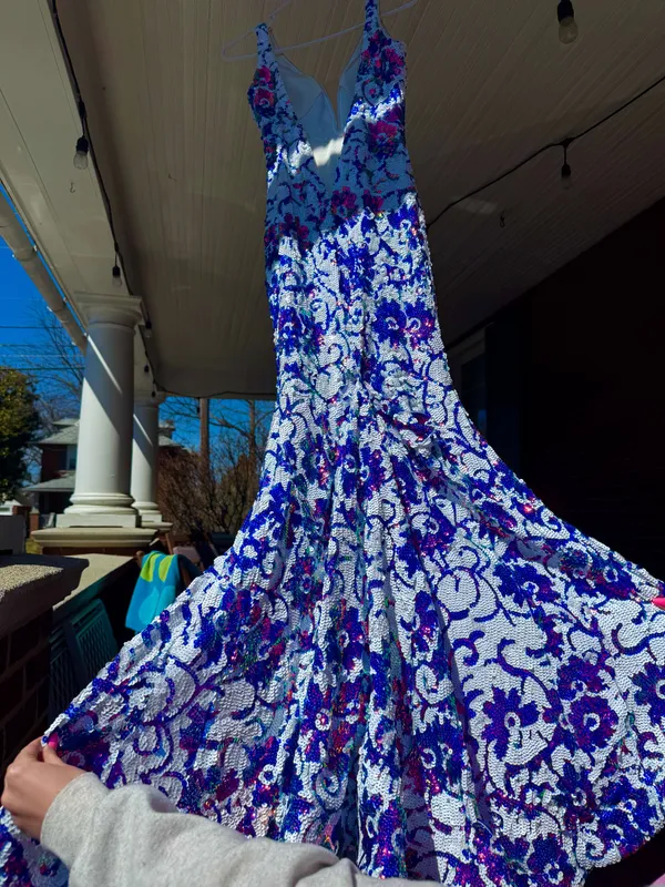 Size 4 Jovani Prom Dress - Image 3