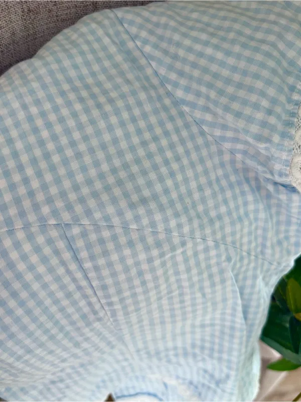 Coquette white/blue gingham button down blouse lace trim femenine minimalist - Image 7
