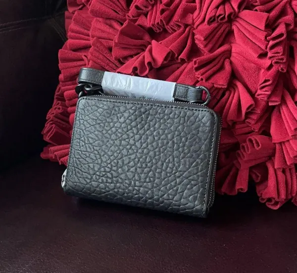 Gilli Leather Wallet-On-Chain crossbody NWT - Image 4