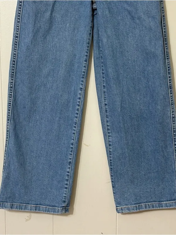 Levi’s Mile High Wide Leg Cropped Jeans Women’s Size 25 High Rise Button Fly - Image 5