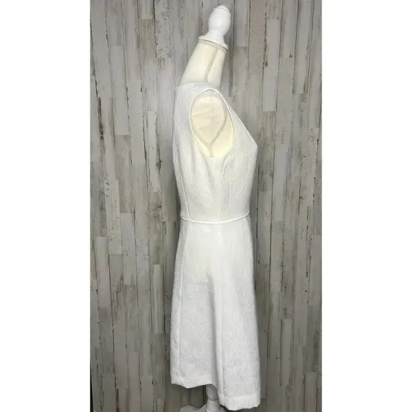 Tahari-Levine Studio Women's White Floral‎ Fit & Flare Dress Size 4 - Image 2