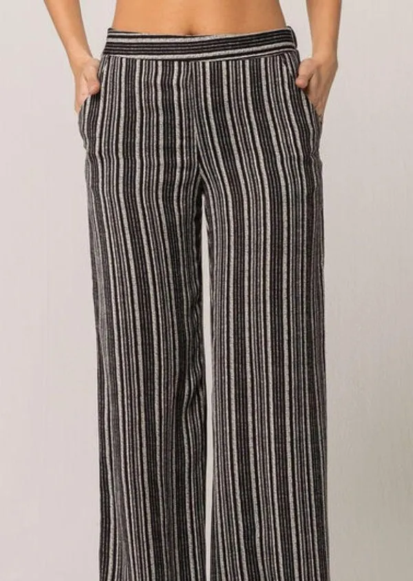 Tilly's NWT IVY & MAIN Stripe Womens Wide Leg PantsIvy & Main Stripe Wide Leg Pants. - Image 3
