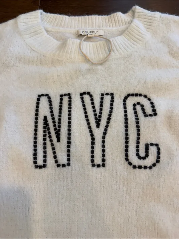 Z Supply Cropped Crewneck Sweater with 'NYC' Size Medium - C53-043 - Image 3