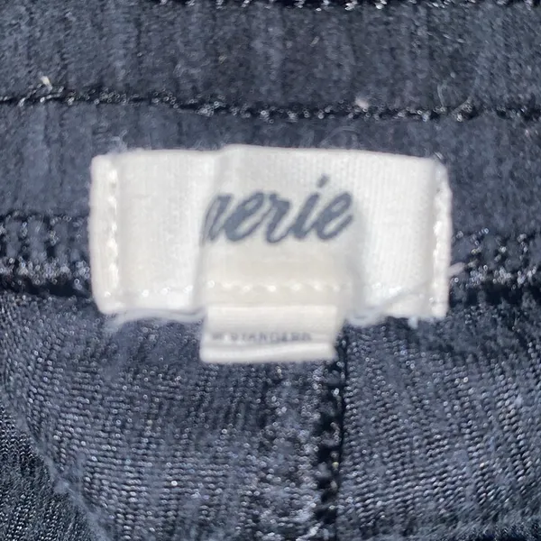 Aerie Fit and Flare Black Pants size Medium - Image 4