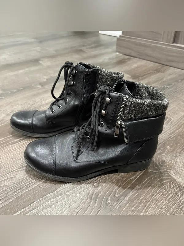 Mudd Black Boots - Image 2