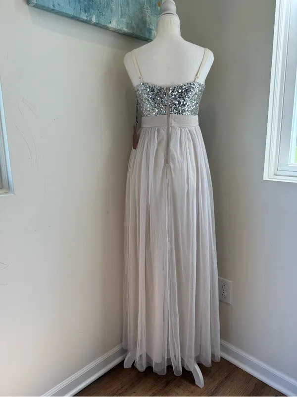Haute Monde Silver Sequin Bodice with Light Gray Tulle Maxi Dress Size Small - Image 2