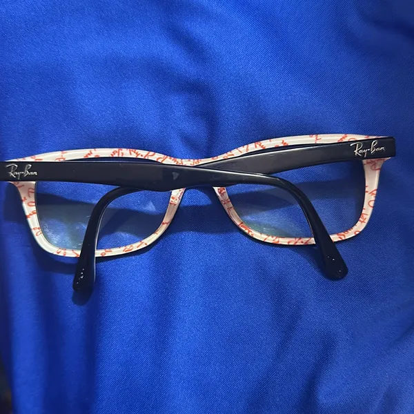Ray Ban RB 5228 5014 53. 17 140 prescription Eyeglasses. (USED GOOD CONDITION) - Image 2