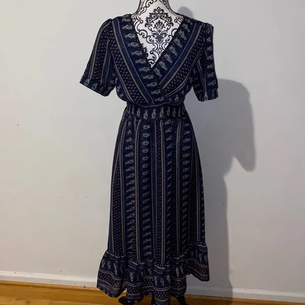 Bohemian Floral Maxi Boho V-Neck Boutique Dress Size Small - Image 8