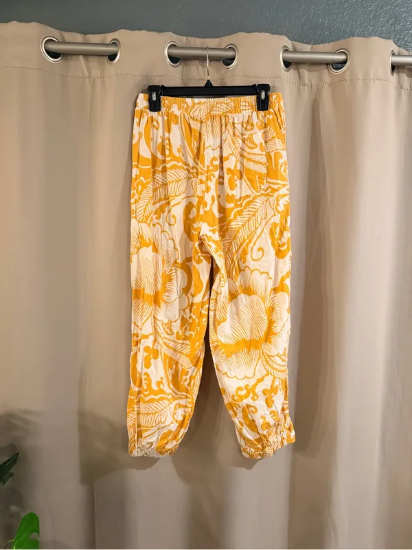 Haute Hippie Yellow & White Printed Relaxed Capris - Image 3